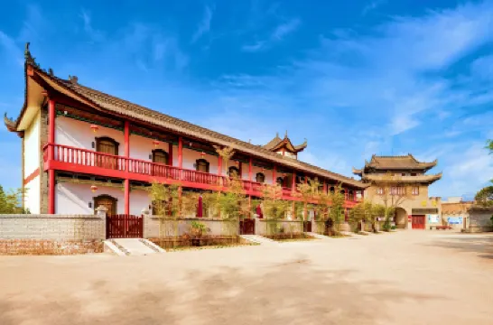 Floral Hotel·HHuayin Huashan hotel (Scenic Visitor Center Store) Hotels in 