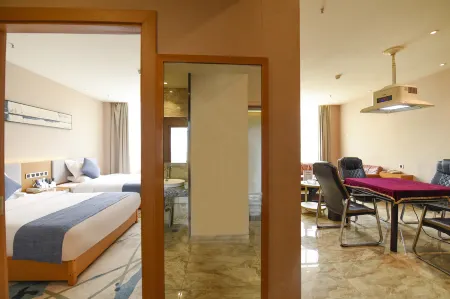 Super 8 Hotel (Qianxi Yangguang Avenue)