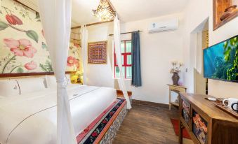 Mianbaoshu Theme Hostel