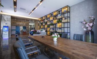 Kyriad Hotel (Fuyang Funan International Automobile City)