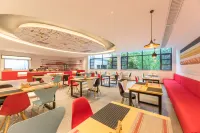 Ibis Hotel (She County Huizhou Ancient City) - พร้อมอาหารเช้า