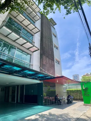 Vivi Avenue Thonglor by ViVi Avenue Happy Stay