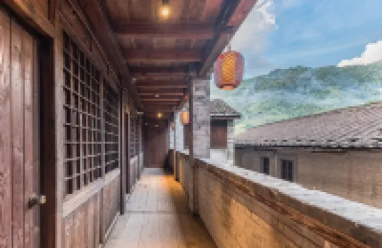 Floral Hotel · Tingquan Hotel (Nanjing Tulou)
