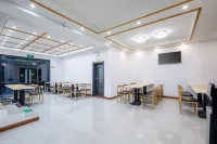 Yunshang Jiubao Hostel