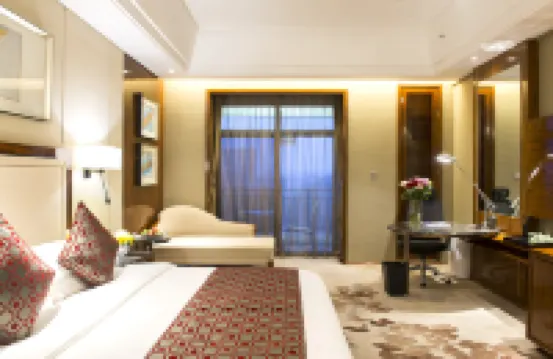 Phoenix Lake International Resort Hotel