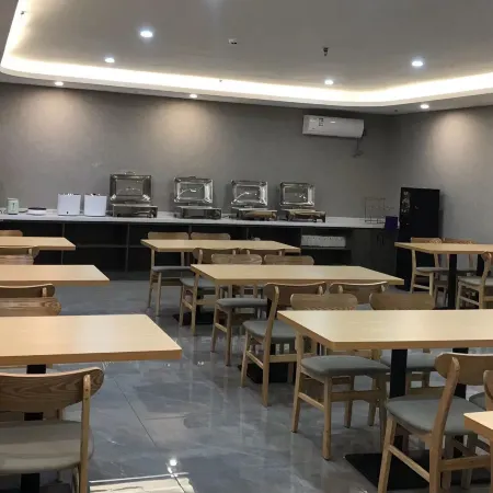 Hongsheng Hotel (Zhoudou Country Garden Central Park Branch)