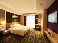 The Bazaar Hotel Bangkok - MRT Lat Phrao Ratchadapisek Hotels near Ratchadaphisek
