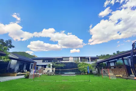 Dongma Mountain Family Mulan Shu B&B (Beijing Mentougou Branch) Отели рядом с достопримечательностью «Dingdu Mountain»