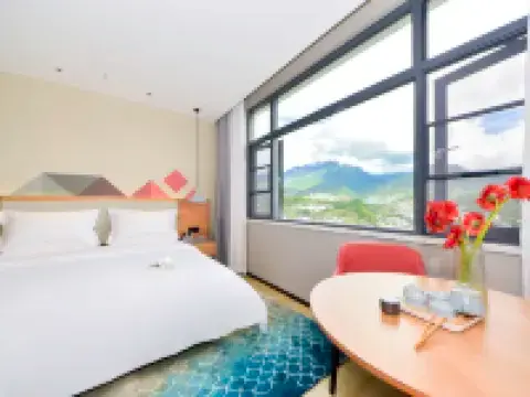 柏漫ホテル（蘭坪ペー族プミ族自治県怒江路センター広場） 蘭坪ペー族プミ族自治県のホテル