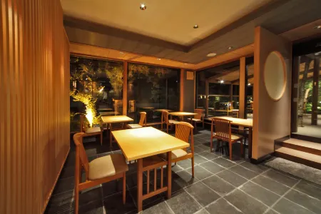 Kyoto Nanzenji Ryokan Yachiyo Established in 1915 Отели рядом с достопримечательностью «Oharano Sato»