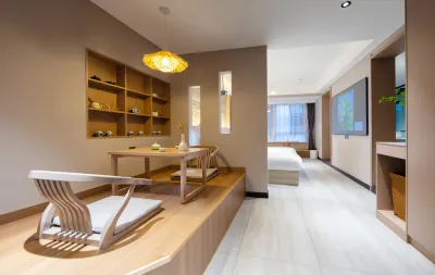 Meiyi Light Luxury Hotel (Zhangjiajie Pedestrian Street Dayong Ancient City Branch) Hotels near 72 Qilou Cultural Tourism Town