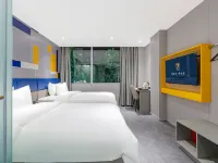 7Days Inn Hotel (Xishui Runda Xinhua Zhengjie) Hotels in Xishui County, Hubei