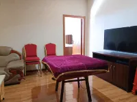 Pengfeng Hotel Hotels near Huidongnan Railway Station
