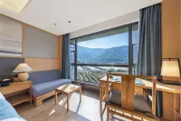 Howard Johnson Lake Serenity hot springs hotel Xichang