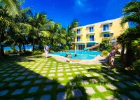 Crystal Shore Beach Resort Powered by Cocotel - Beach