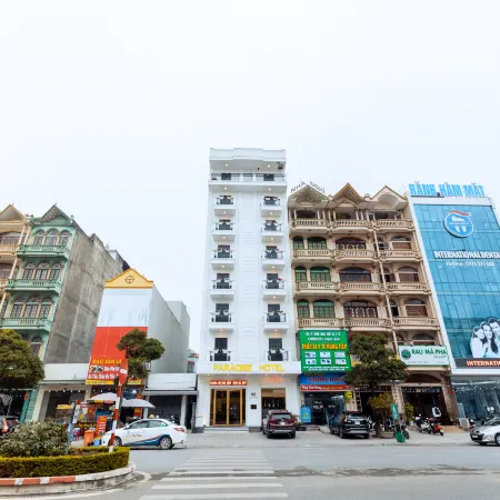 Paradise Hotel