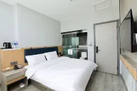 Ripple Hotel (Wutaishan Station Wenhui Road) - 2 tähden