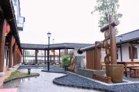 Huoshan Xingfu Street Neighborhood Hostel Hotels in Huoshan