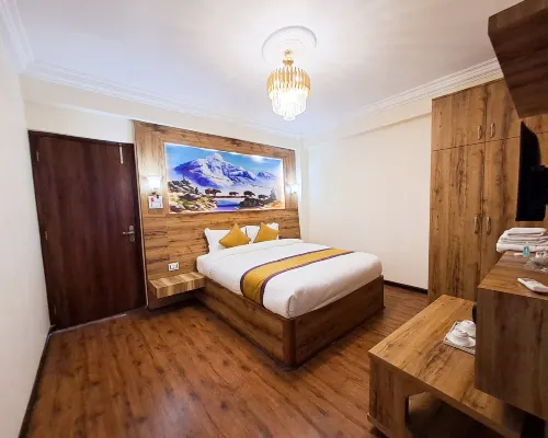 Prem Durbar Hotel & Nagarkot Zipline - Bãi đậu xe