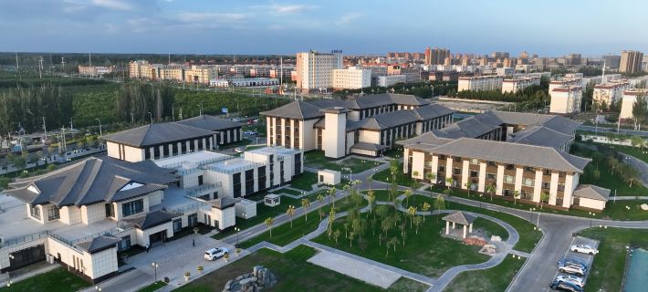 Aral Taheguanlan Hotel Отели в г. Алаэр