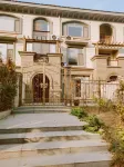 Yizheng Sixteen Chrysanthemum Homestay