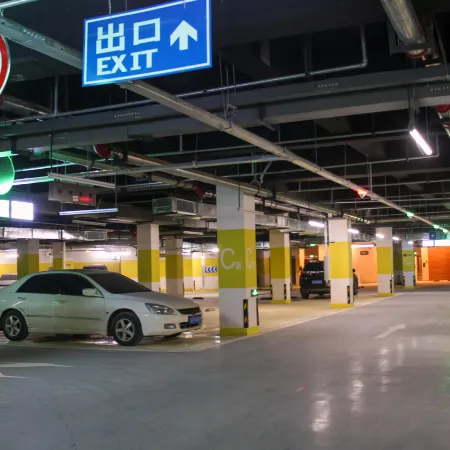 Huaxi Jinse Intelligent Cinema Hotel (Neijiang High-speed Railway North Station)