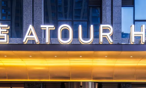Atour Hotel Xinxiang East Station Pingyuan Road