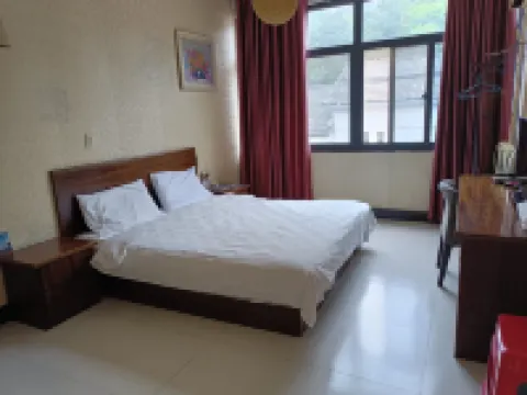 Mingyuan Hotel (Changxing South Station)