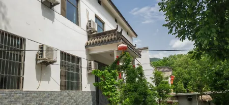 Homestays in the distance of Maiji Mountain Отели рядом с достопримечательностью «Maijishan Cave-Temple Complex»
