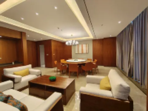 Hewei Gui Hotel (Xuchang East Station Branch)