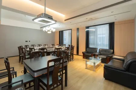 IdeaEsportsHotel（Anqing the Taihu Lake Store） Отели в г. Тайху