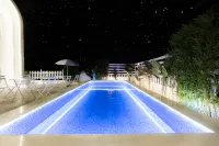 Cloud & island - Rooftop Pools
