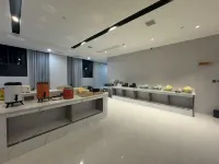 Jiuyue Zhenxuan Hotel (Fuyang Yingquan District Seventh Middle School)
