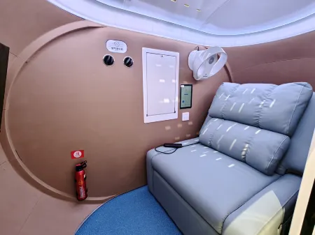 NAPHUBS Sleep Cabin in Kunming Changshui Airport