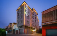 Xingyue Light Luxury Apartment (Foshan Sanshui Baini) Hotel in zona Sanshui Harbour