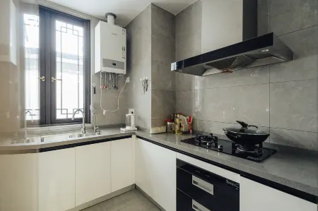 Huajiantang Homestay (Lancheng Taohuayuan Exhibition Hall) Отели рядом с достопримечательностью «Blue City Peach Blossom Source»