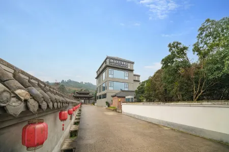 Ruyuan Homestay Hotel Отели рядом с достопримечательностью «Xilai Ancient Town»