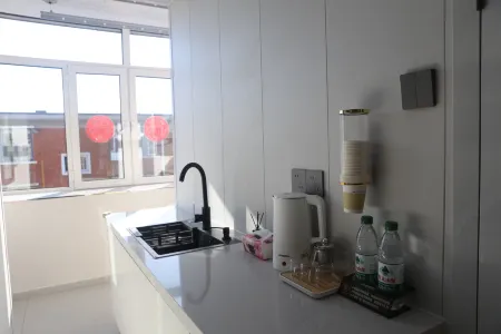 Xiongmao Homestay Отели рядом с достопримечательностью «Tianjin Prosecutors College»