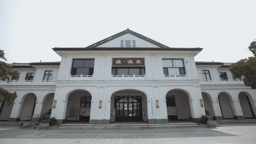 Man · Wenquan Homestay