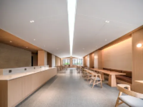 煙台海悅灣假日酒店（養馬島龍湖葡醍海灣店）