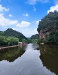 Haitaoxuan Farm Stay Hotels near Immortal Cliff