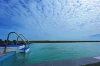 Hefeng Coast Homestay - Rooftop Pools