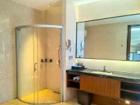 Yangxi Binhai Saline Water Mine Hot Spring Hotel