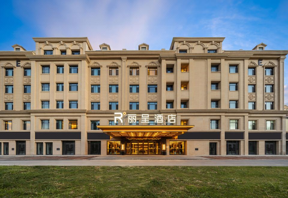 hotel overview picture