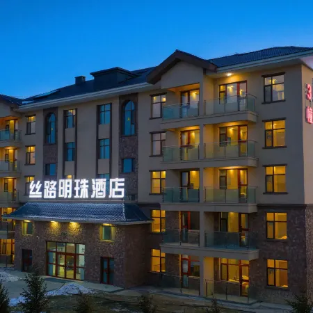 Bole Silk Road Pearl Hotel (Sailimu Lake Scenic Area)