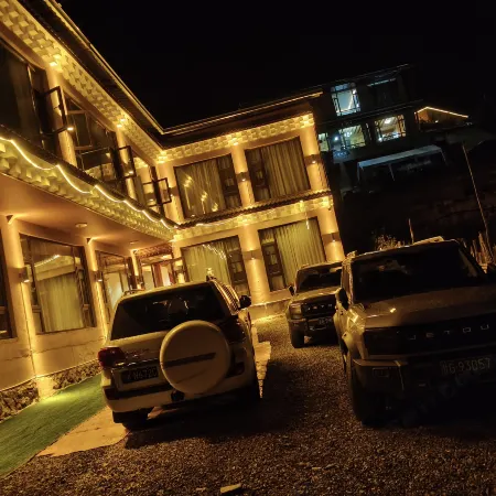 Zha Ga Na Caiyuan Homestay