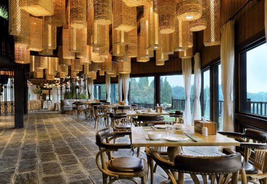 Yichang Three Gorges International RV Camp Hotel Overview