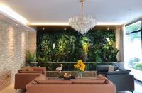 Noah Hotel