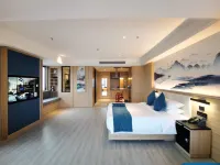 H Hotel (Nantong Central Business District) - 4 Sao