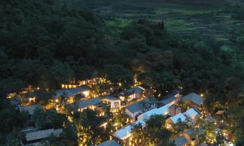 Jianglu Village Dawn Resort